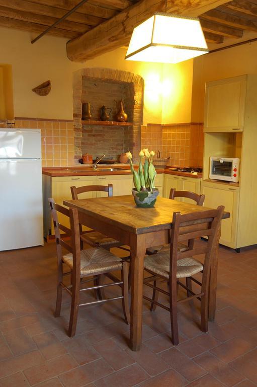 סן ג'ימיניאנו Agriturismo Podere La Marronaia חדר תמונה