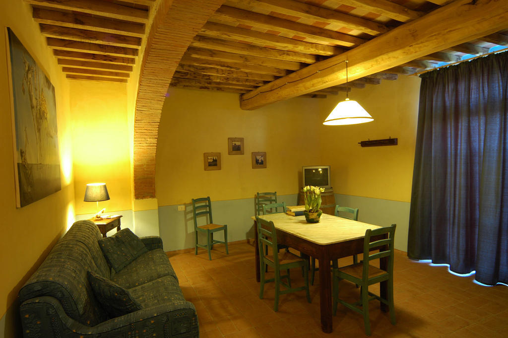 סן ג'ימיניאנו Agriturismo Podere La Marronaia חדר תמונה