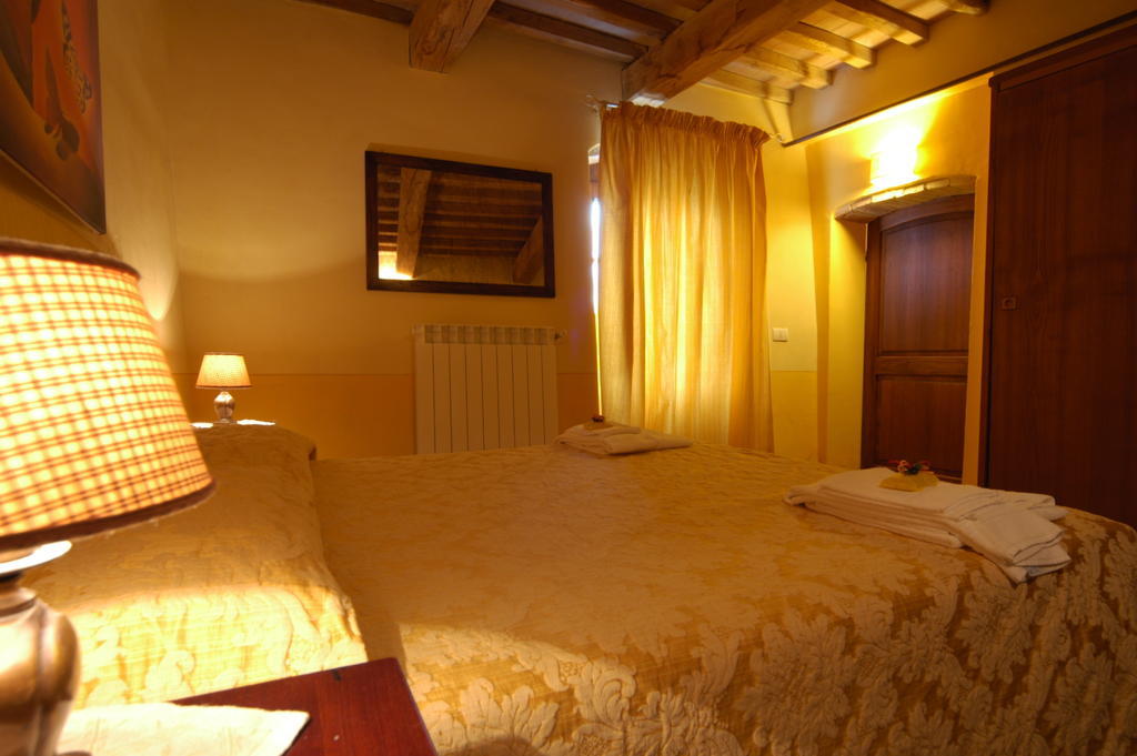סן ג'ימיניאנו Agriturismo Podere La Marronaia חדר תמונה